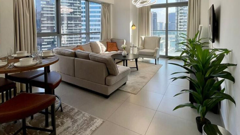 Modern Stylish 1 Bedroom Apartment in Downtown Dubai near Dubai Mall