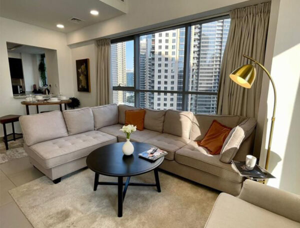 Modern Stylish 1 Bedroom Apartment in Downtown Dubai near Dubai Mall