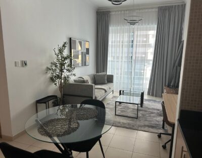 Fully Furnished 1-BR in business Bay prime area